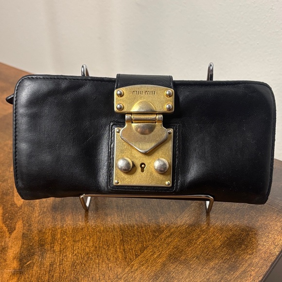 MIU MIU BLACK CALFSKIN LEATHER WALLET with GOLD PUSHLOCK - Picture 2 of 11